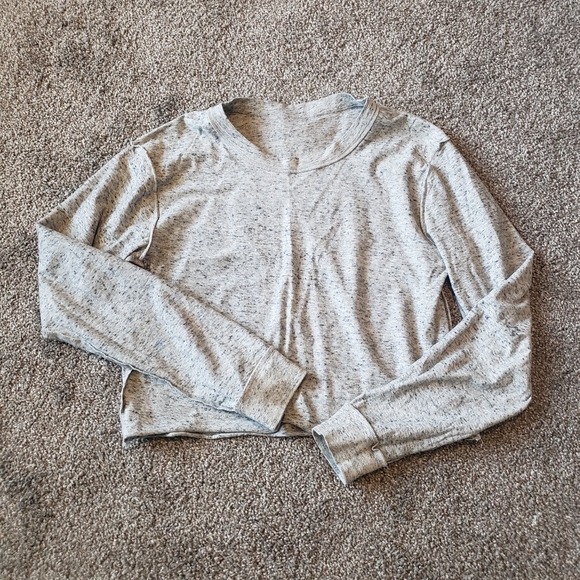 PINK (Victoria's Secret) long-sleeve gray tshirt, xs. - Picture 4 of 5